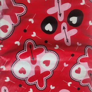 Way to Celebrate! Red Valentine Hearts PEVA Vinyl Tablecloth. 70"Round.